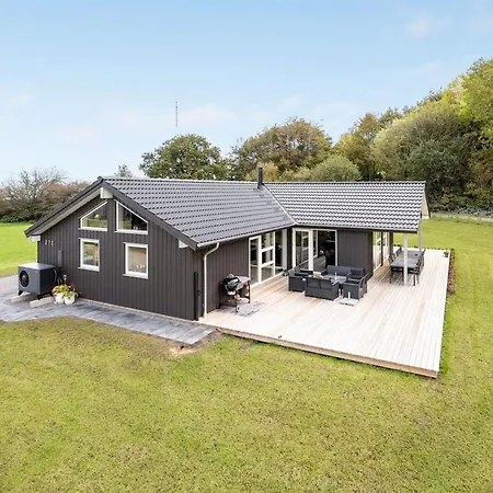 Rathulf - 500m From The Sea By Interhome *